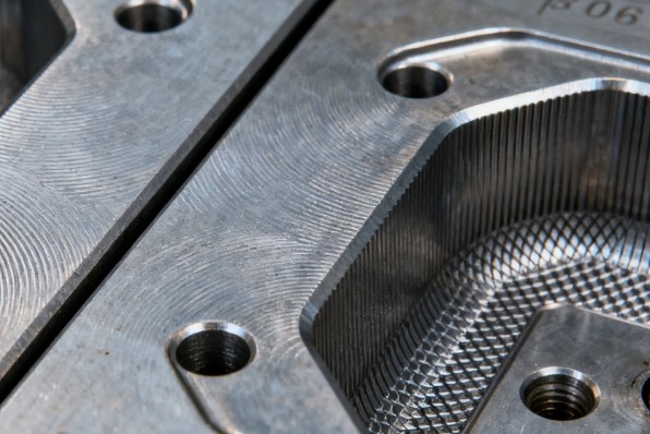 注塑模具首選鴻仁威爾 注塑模具首選鴻仁威爾