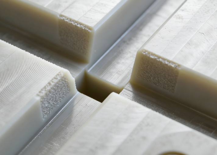 注塑模具首選鴻仁威爾 注塑模具首選鴻仁威爾