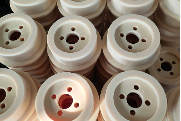 注塑模具首選鴻仁威爾