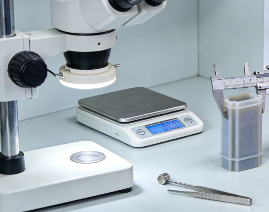 注塑模具首選鴻仁威爾