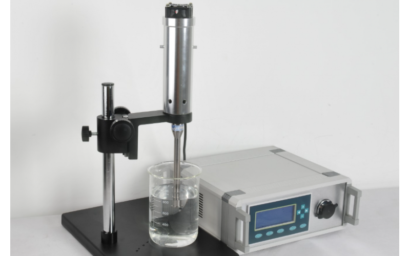 What is three-plate mold injection molding processing